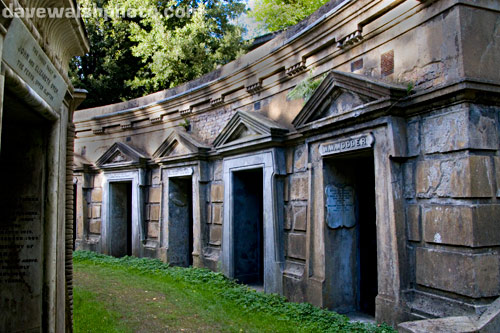 Highgate Cemetery, Circle of Lebanon