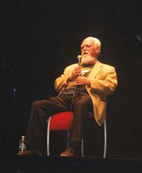 Robert Anton Wilson on stage